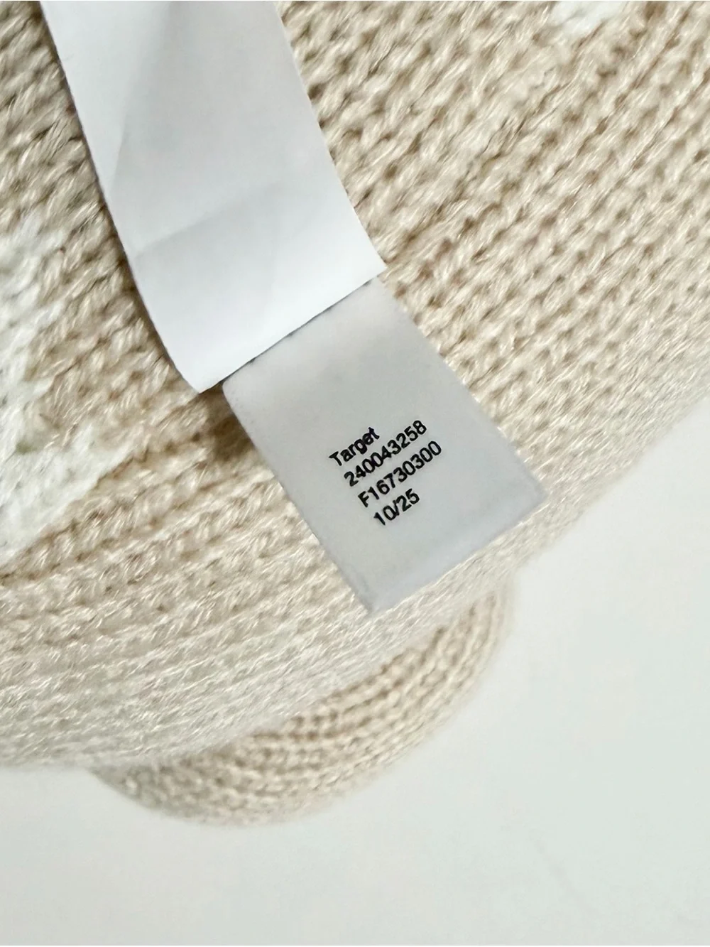 Set 2 Easter Bunny Rabbit Shelf Sitter Knit White Green Tan Spritz Target NEW